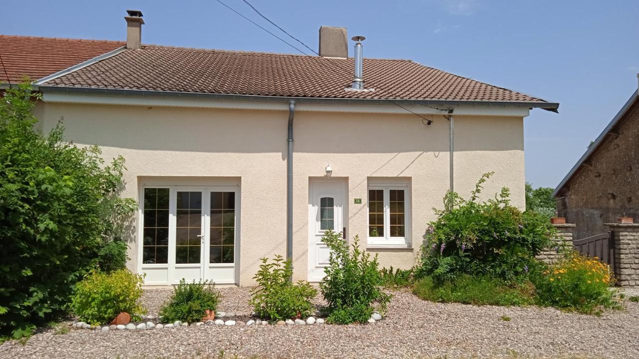 Les Jardins Des 3 Provinces- Gite Montcharvot Esterno foto